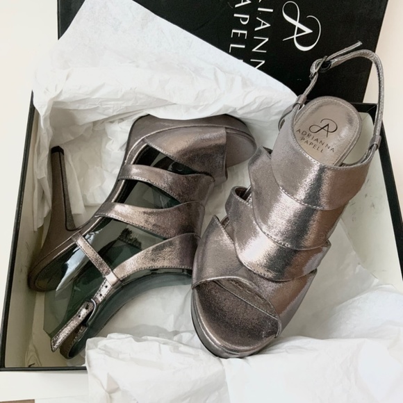 Adrianna Papell Marlene Metallic Silver Platform Sandal Stiletto Heels Pumps 8.5 - Picture 7 of 9